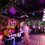 Vibe Hotel Sydney Darling Harbour